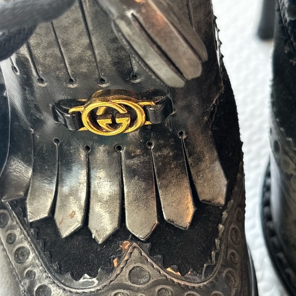 Gucci Black Leather Kiltie Brogue Ankle Boots with Gold Logo - Picture 3 of 12